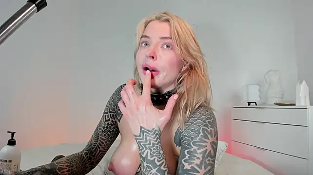 lil_shouty_bitch Chat XXX in diretta