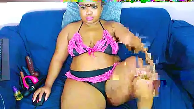 SEXYASSTINAXXX's Live XXX Chat