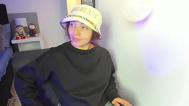 Chat XXX en directo de melanie_roux__