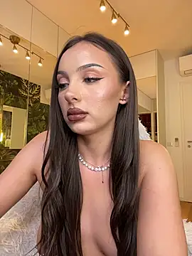 Chat +18 de MileySin1111 ao vivo