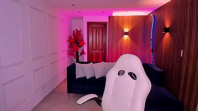 Chat +18 de Kloee_brown ao vivo