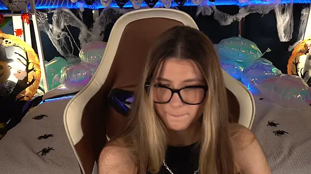 Chatroom XXX en direct de Lissaa_Moon