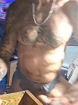 ShawnandDani7074 Show in webcam