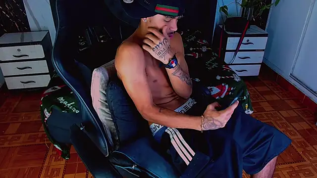 Angel_foxc13 现场XXX聊天
