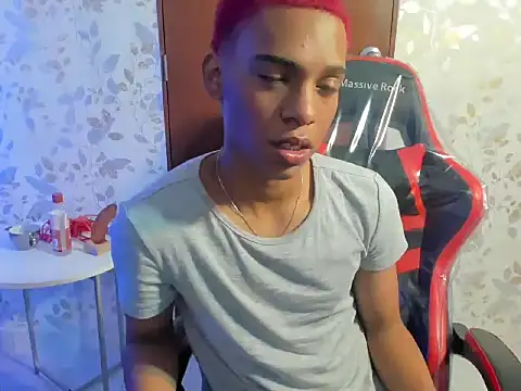luccas_lowee XXX чат на живо
