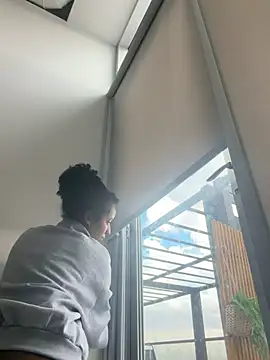 Your_Paris' Live XXX Chat
