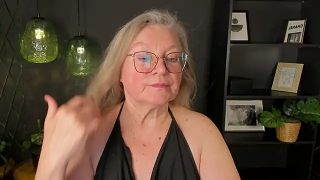 NataliMellow Chat XXX in diretta