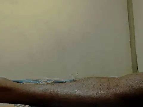 Chat +18 de tonnyHuge ao vivo