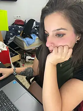 Chat +18 de Electrikamente ao vivo