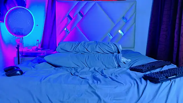 دردشة Rich_boy01 الجنسية المباشرة