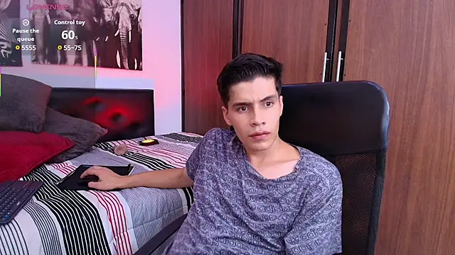 Jacob5_ Live XXX-Chat
