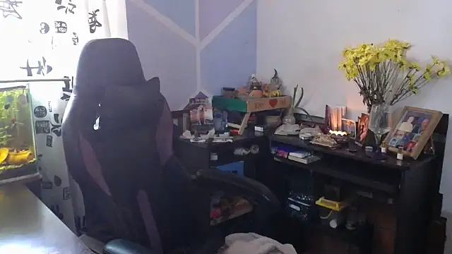 Sherlynn01's Live XXX Chat