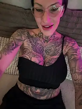 Chat XXX en directo de MeganWitch