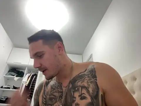 Hot__Tiger Chat XXX in diretta