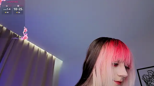 TristaRoht Chat XXX live