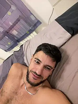Chat XXX ao vivo de milano01