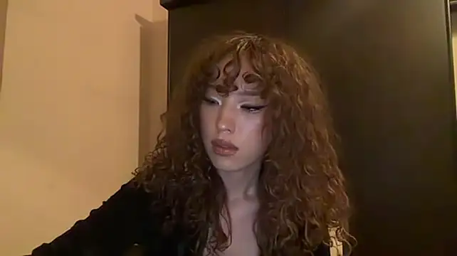Chat +18 de KamalaCoit ao vivo