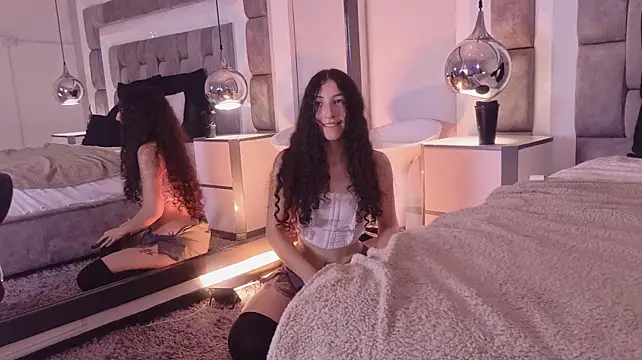 Chat +18 de MaddieCrow ao vivo
