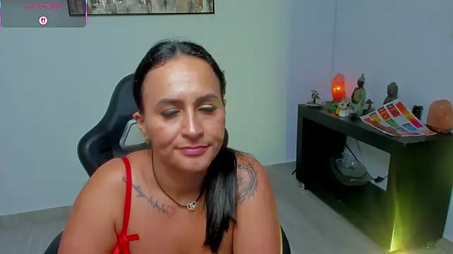 Sara_Charmy's Live XXX Chat