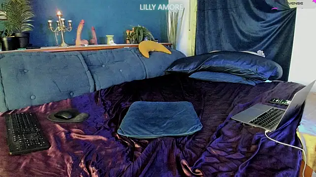 LillyAmore Live XXX-Chat