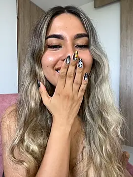 Chat XXX en directo de kataliina___