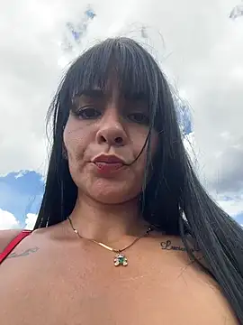 LuxeBrunetteXXX's Live XXX Chat