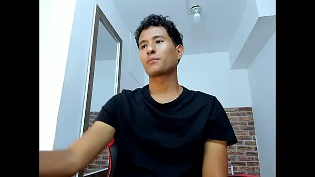 WIZARD-ALESSANDRO's Live XXX Chat