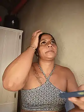 XXX chat uživo modela Giselabrunette25