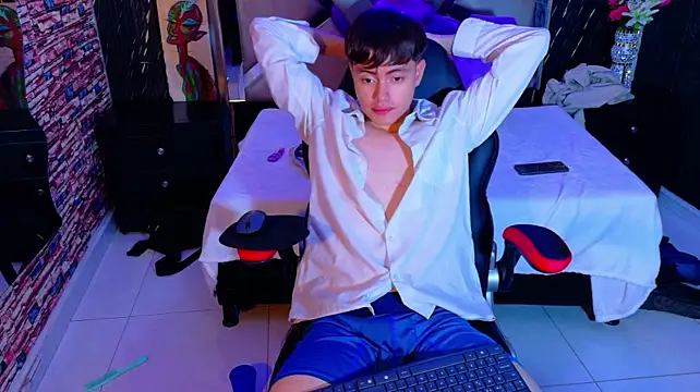 Brian_Montes Live XXX-chat