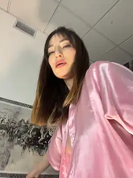 IAmNobodyXXX live XXX chat