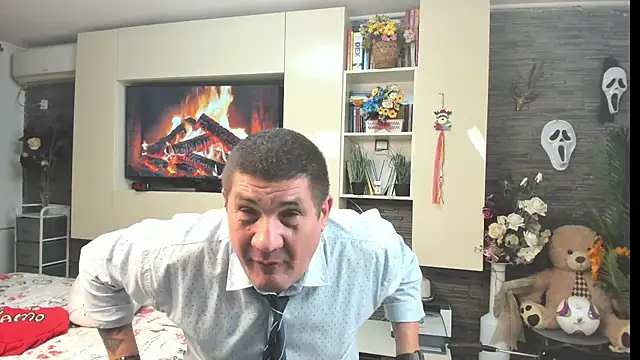 SpartacusDaddy48 Webcam show