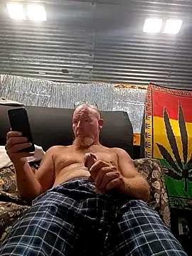 Redhitcher Chat XXX in diretta
