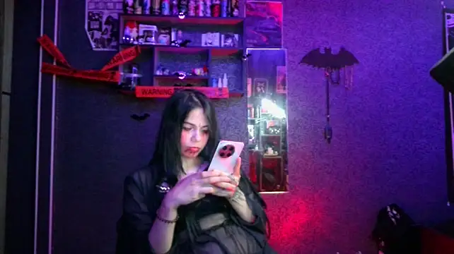 Chat +18 de Lilith__Devil ao vivo