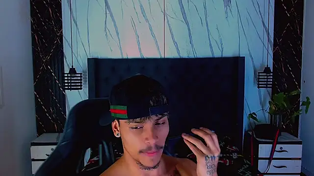 Angel_foxc13 现场XXX聊天