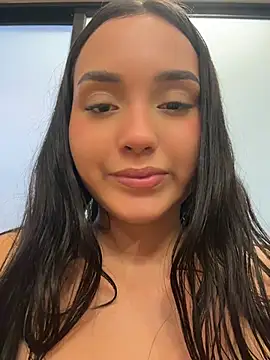 Chat +18 de sara-cherry ao vivo