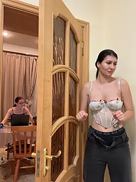 RussianGirls_ Adlı Modelin Canlı XXX Sohbeti