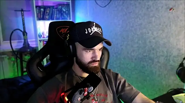 XXX chat uživo modela _Serious_Man