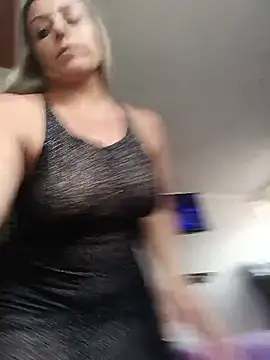 maynor_1998 Adlı Modelin Canlı XXX Sohbeti