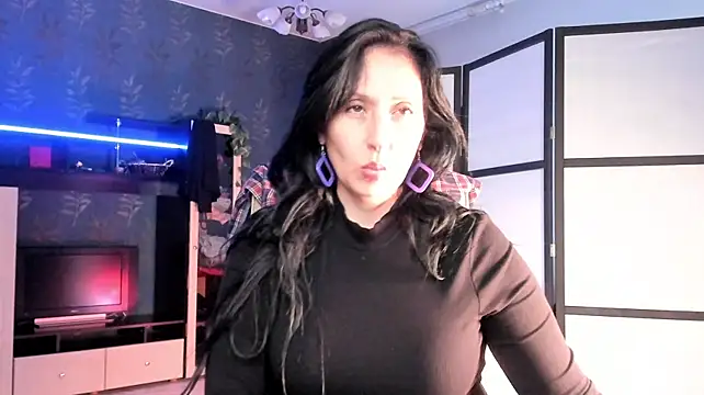 Lucky_Milf's Live XXX Chat