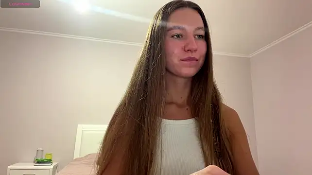 _EmberFamn – Naživo XXX chat