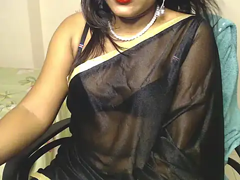 XXX chat uživo modela VelvetCoupleLive