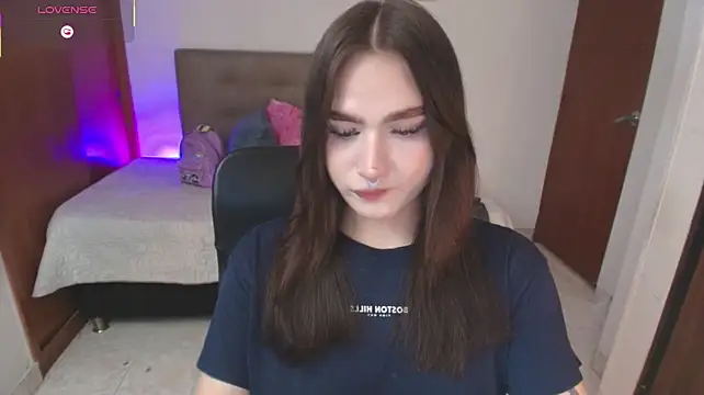 Chat +18 de Miley_Baker ao vivo