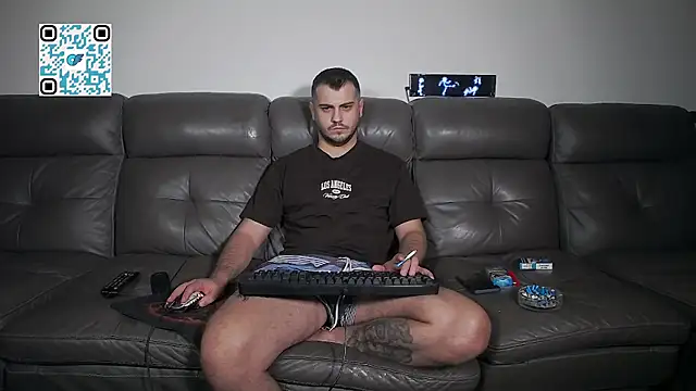 CrazyDom1 Chat XXX live