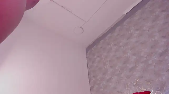 Chat +18 de sarita_rouzze ao vivo