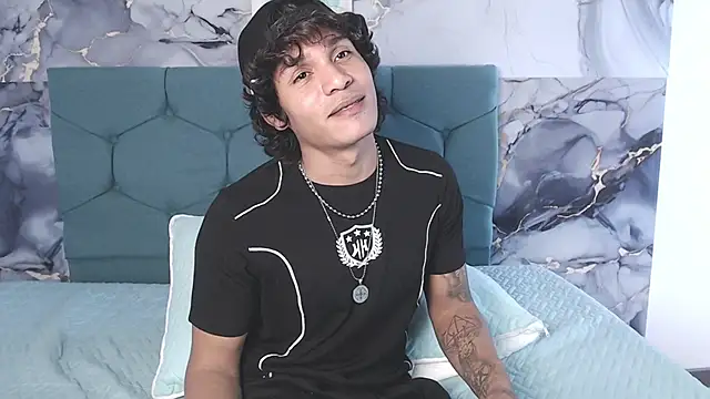 Chat +18 de MaximilianRoth ao vivo