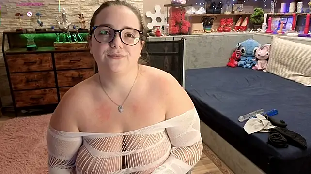 Kimberly-Caprice Chat XXX in diretta