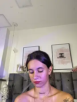 JuliaColemannのライブXXXチャット