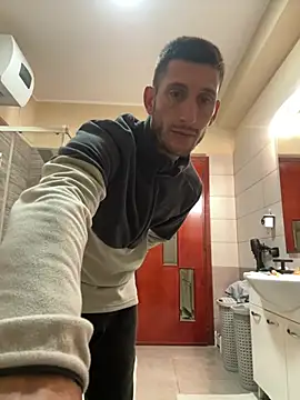 Gionnytav Adlı Modelin Canlı XXX Sohbeti