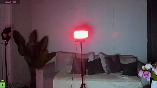 LaslyAngel's Live XXX Chat