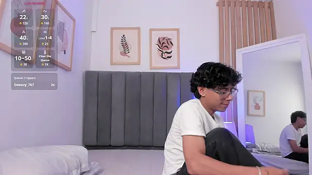 Adams__Bobby 现场XXX聊天